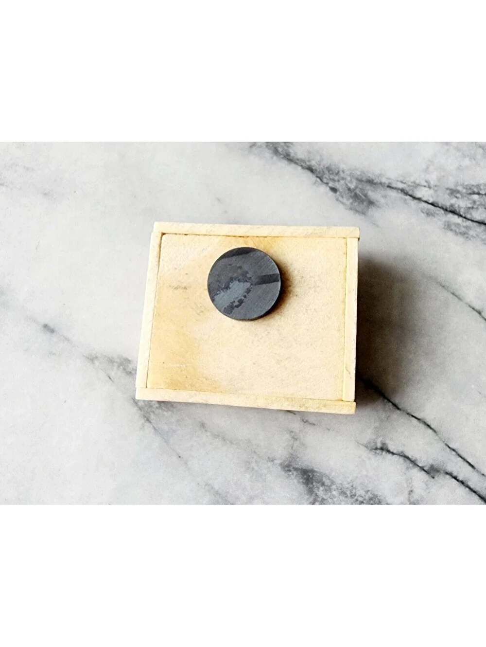 Miniature Drinks Wine Bottles in Crate Magnet Decor #1